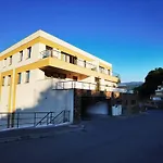 Coroni 2 - Jacuzzi Privat & Panoramica * Brasov