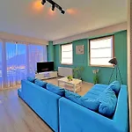Apartment Coroni 2 - Jacuzzi Privat & Panoramica Brasov