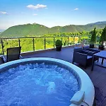 Coroni 2 - Jacuzzi Privat & Panoramica