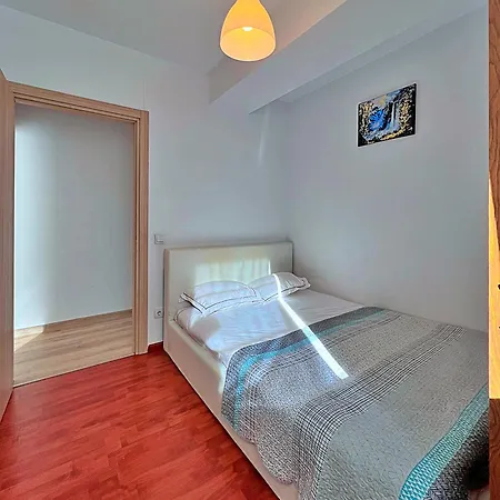 Coroni 2 - Jacuzzi Privat & Panoramica