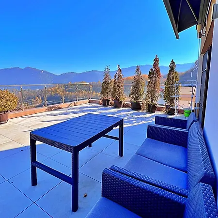 Coroni Seasons With Panoramic View *