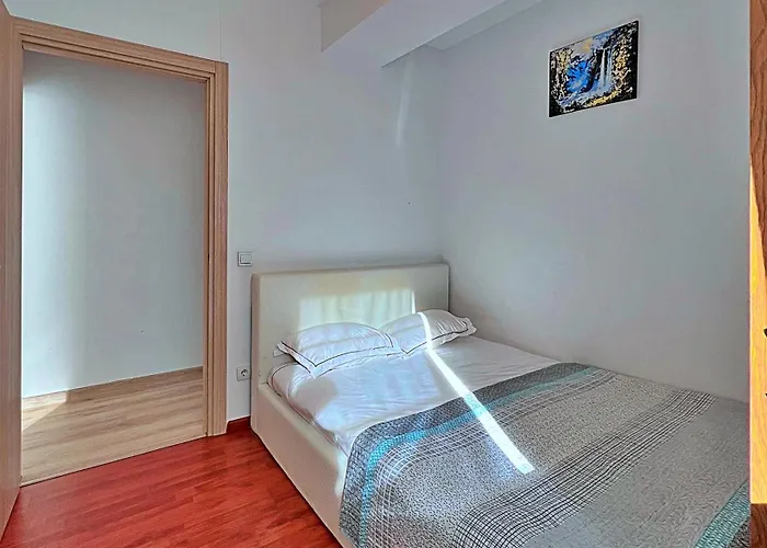 Coroni 2 - Jacuzzi Privat & Panoramica